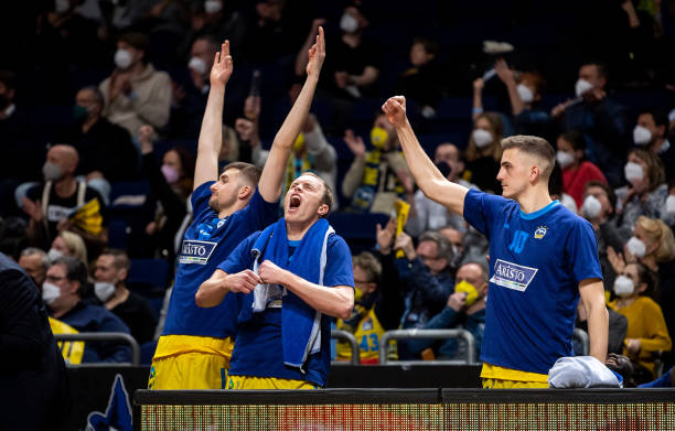 地看出湖人 地看出湖人