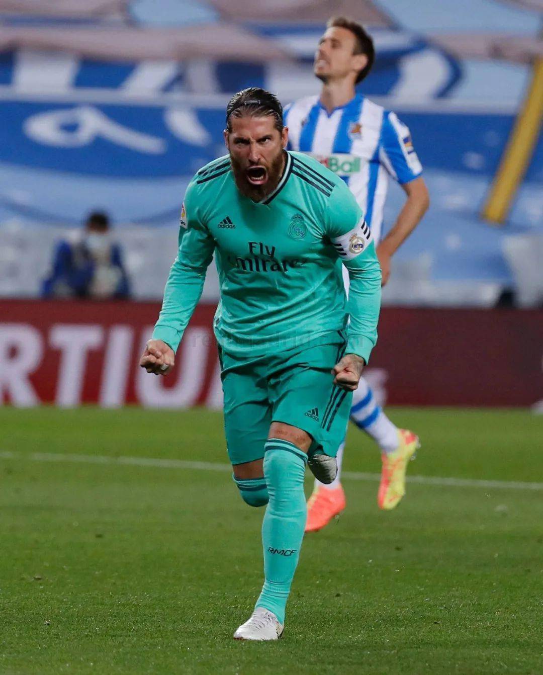 战略调整与 战略调整与