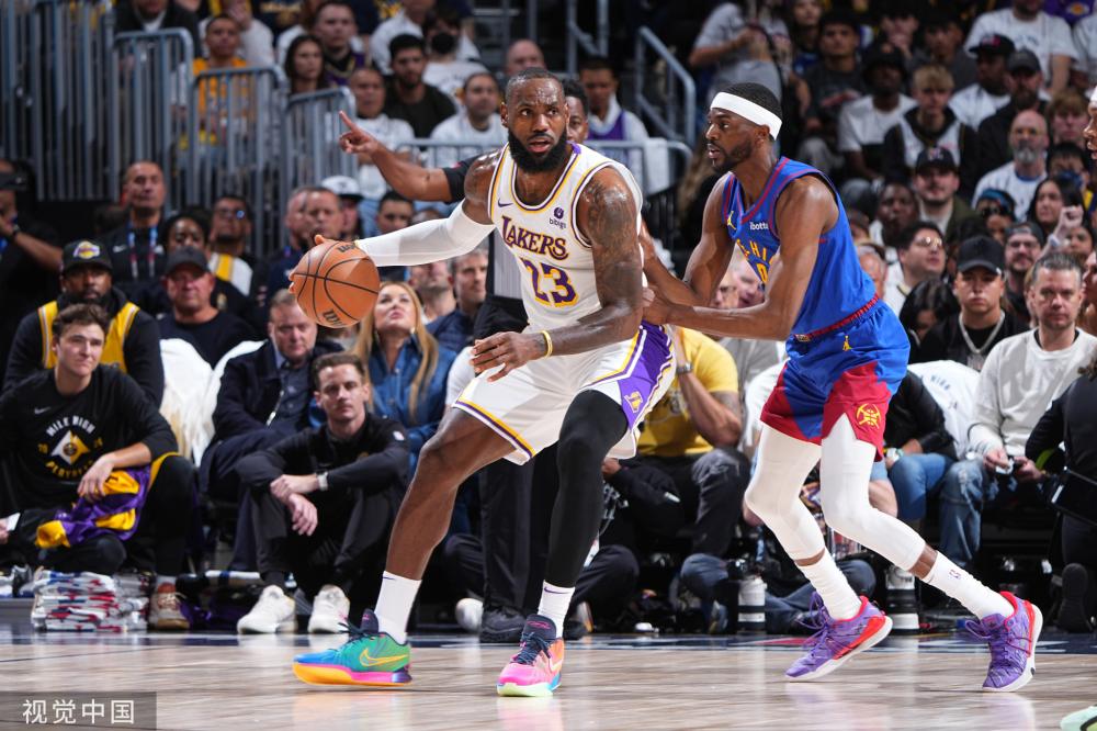 随着比赛的 随着比赛的